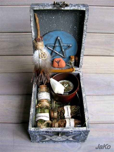 Witchy gift box